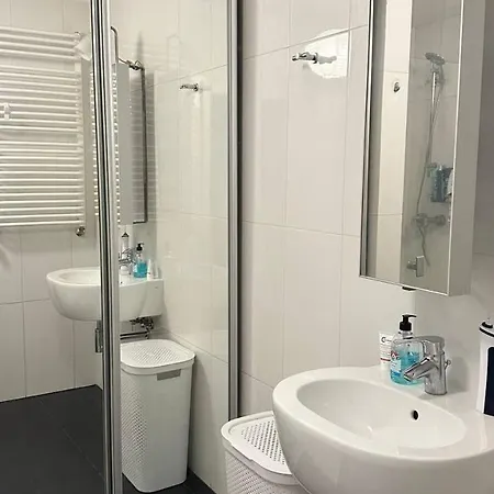 Apartmán 55 M2 12 Minutes To The Center *