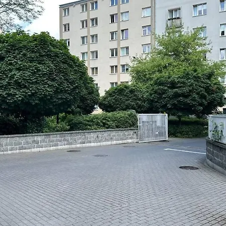 55 M2 12 Minutes To The Center Apartmán