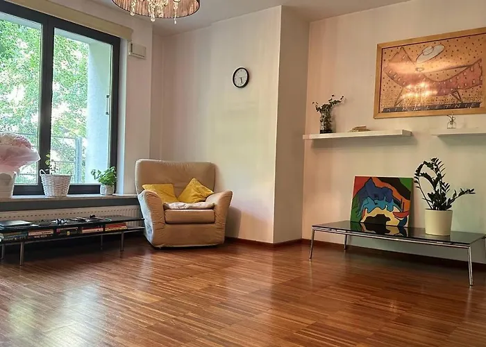 Apartment 55 M2 12 Minutes To The Center