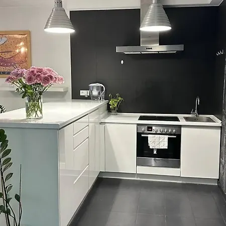 55 M2 12 Minutes To The Center *